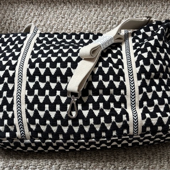 America & Beyond - Midnight Butterflies  Black and Multicolor Tote 3 piece set - Picture 2 of 13